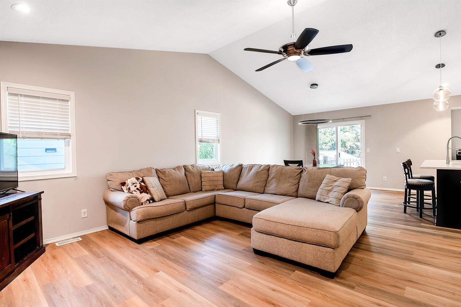 423 N Judith Cir, Wichita, Kansas image 5