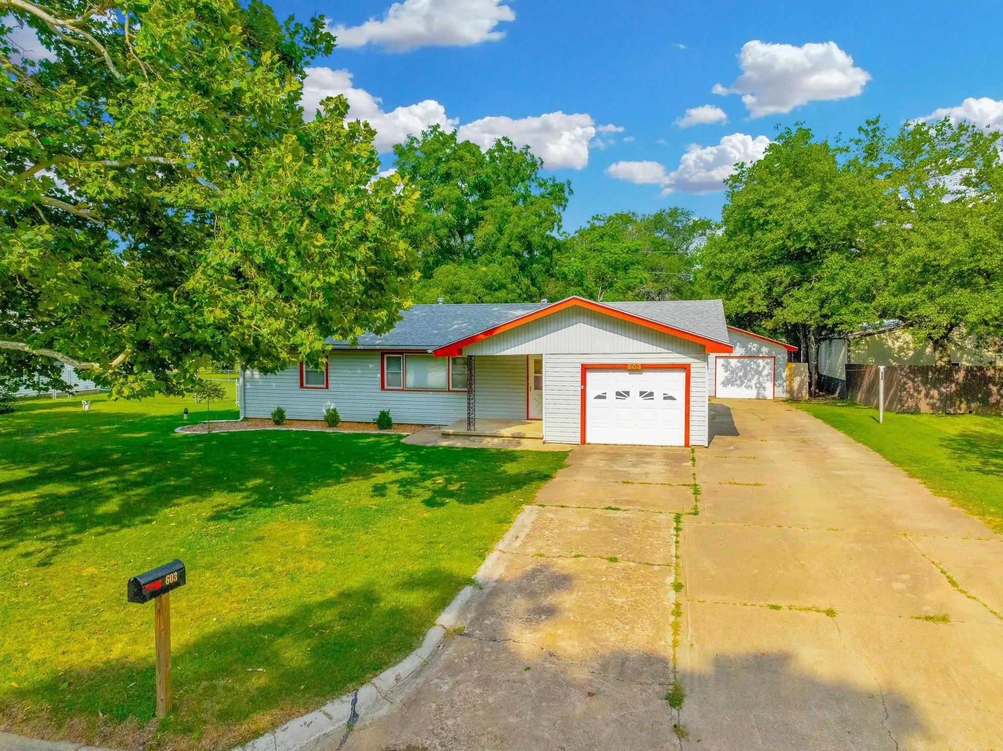 Oxford, Kansas 67119, United States, 2 Bedrooms Bedrooms, ,2 BathroomsBathrooms,Residential,Active,178848