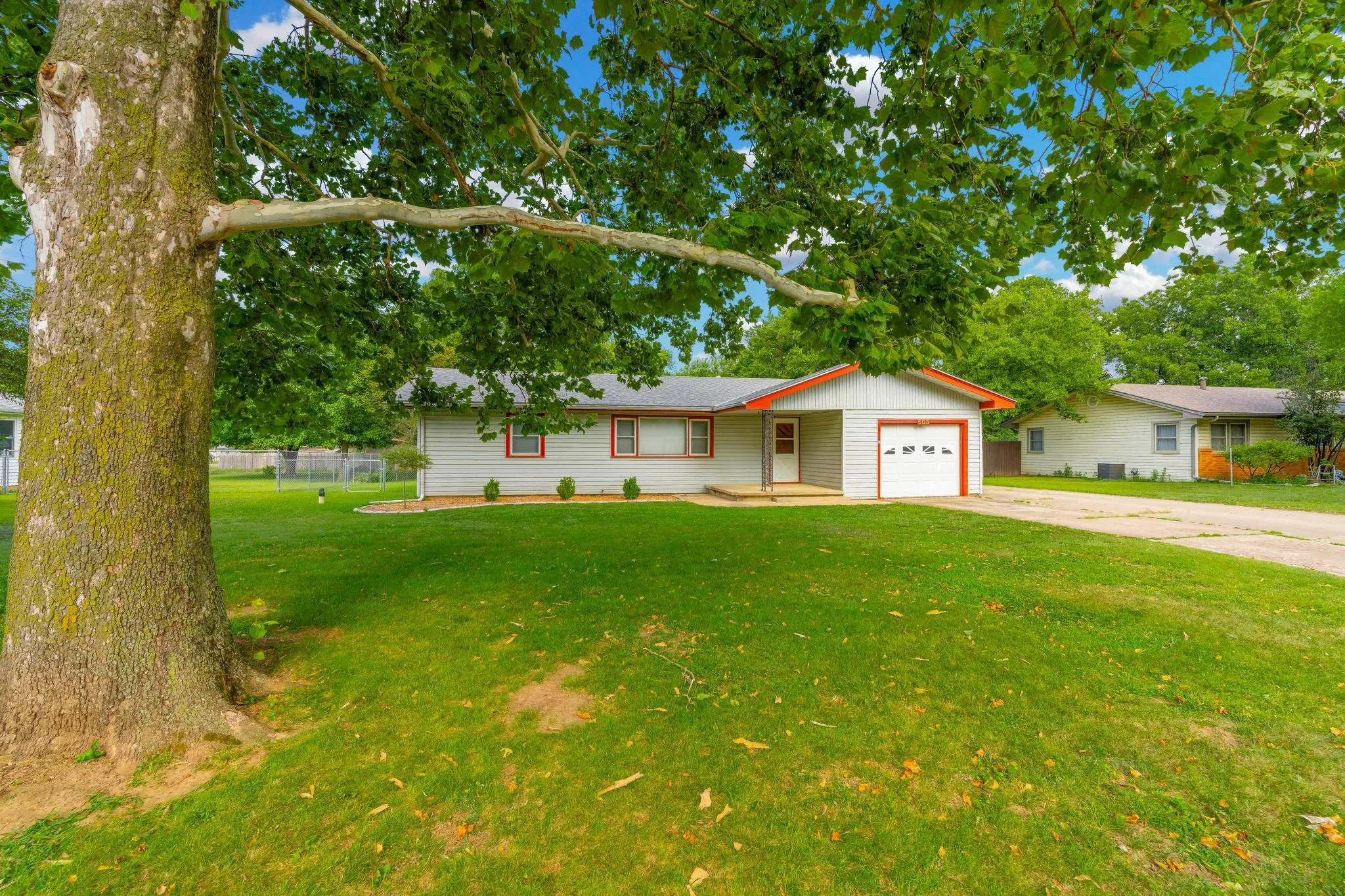 Oxford, Kansas 67119, United States, 2 Bedrooms Bedrooms, ,2 BathroomsBathrooms,Residential,Active,178848