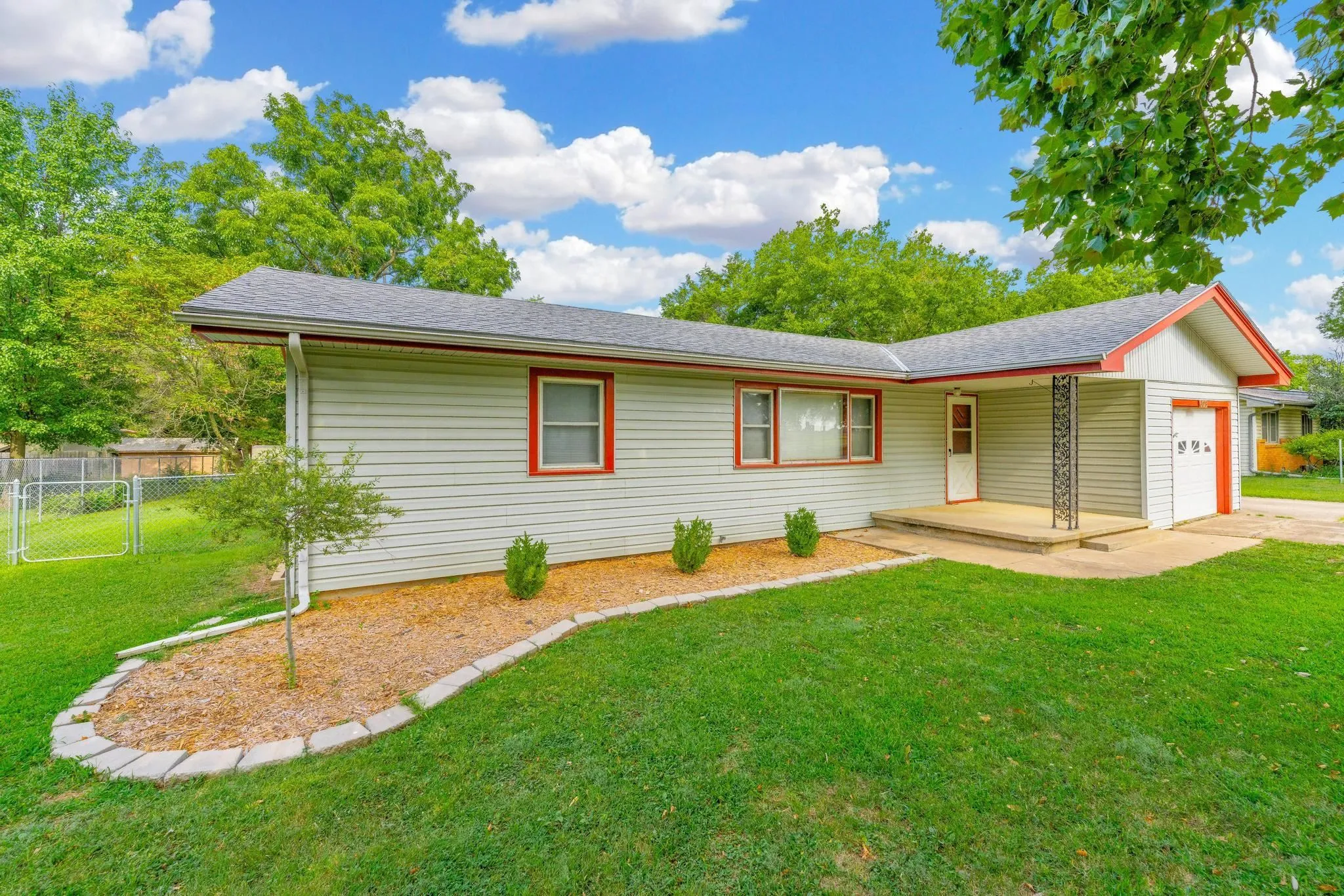 Oxford, Kansas 67119, United States, 2 Bedrooms Bedrooms, ,2 BathroomsBathrooms,Residential,Active,178848