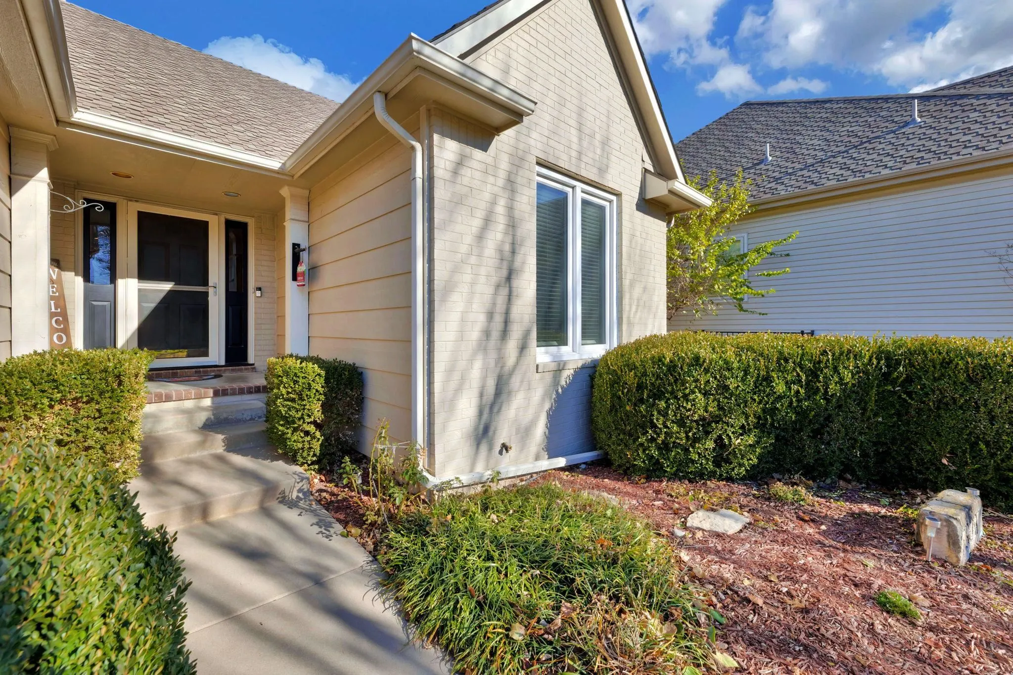 Wichita, Kansas 67206, United States, 3 Bedrooms Bedrooms, ,3 BathroomsBathrooms,Residential,Active,256271