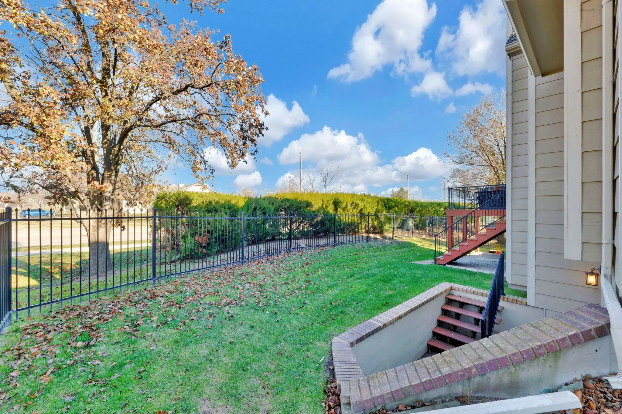 Wichita, Kansas 67206, United States, 3 Bedrooms Bedrooms, ,3 BathroomsBathrooms,Residential,Active,256271