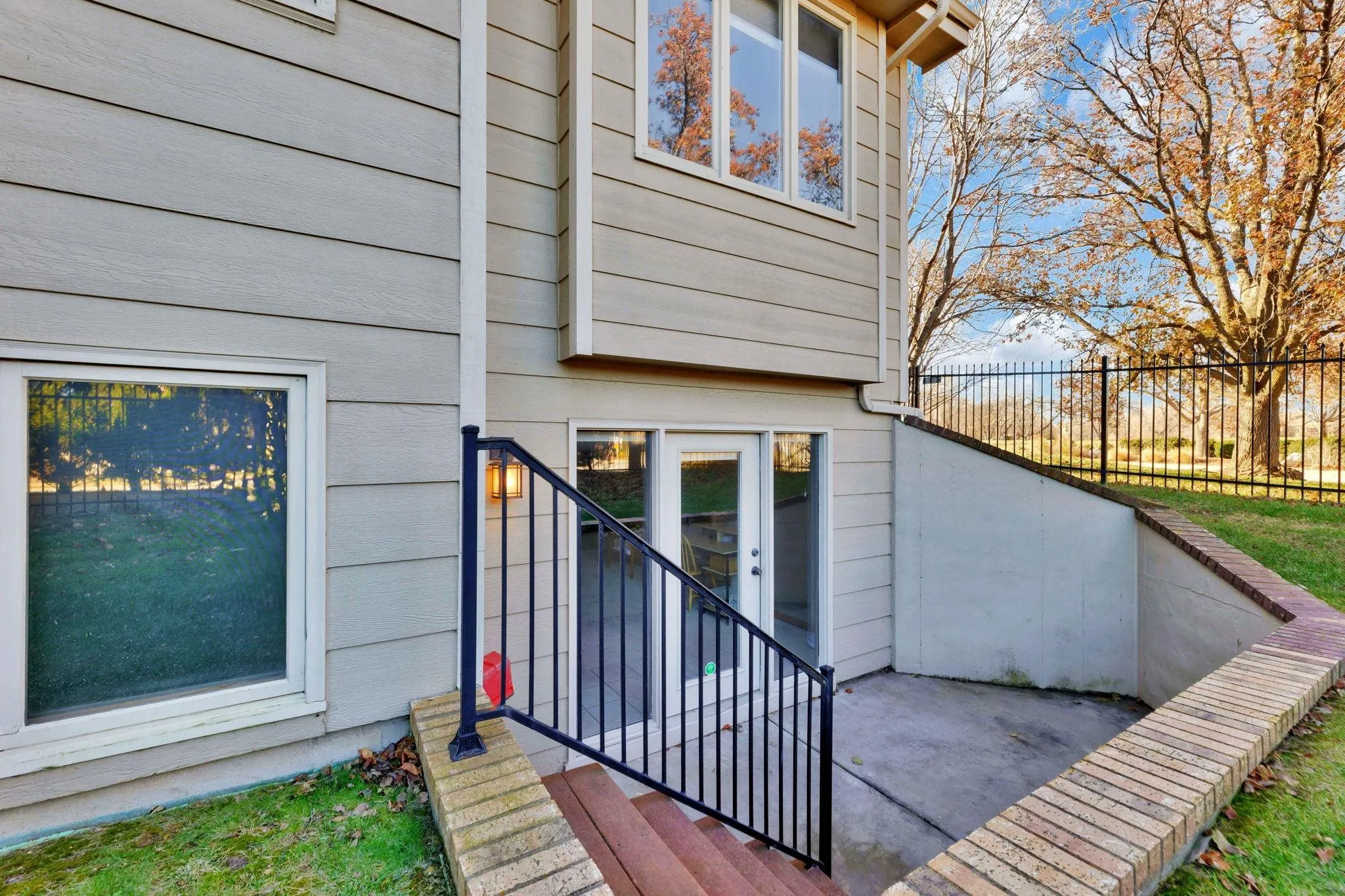 Wichita, Kansas 67206, United States, 3 Bedrooms Bedrooms, ,3 BathroomsBathrooms,Residential,Active,256271