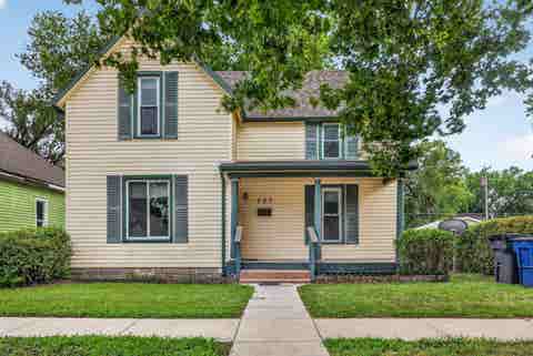 Homes For Sale - 507 W 6th St<br/> Newton, KS 67114