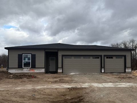 Homes For Sale - 1791 W Redbud Lane<br/> Goddard, KS 67052