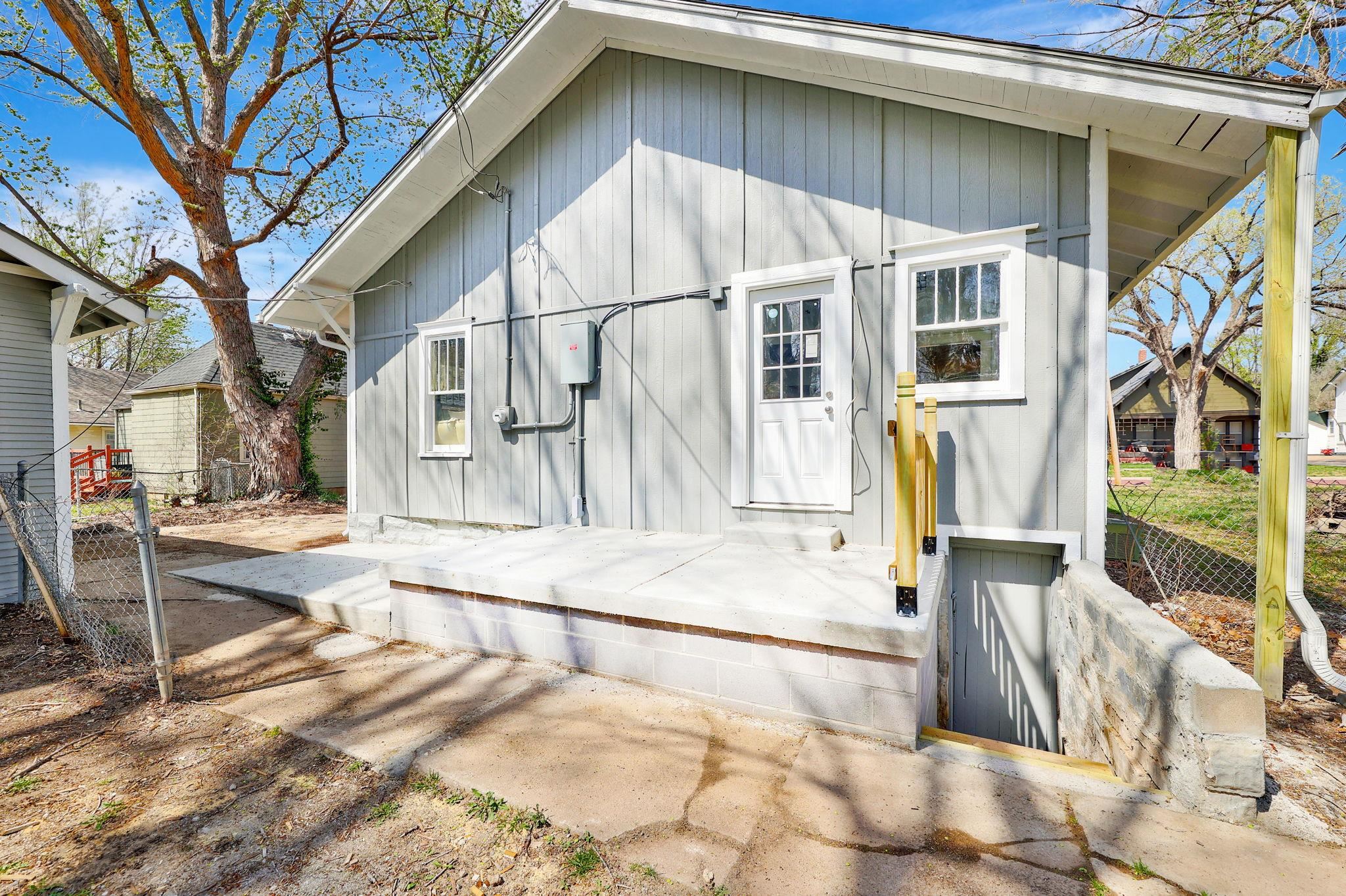 233 E Columbia Ave, Augusta, Kansas image 36