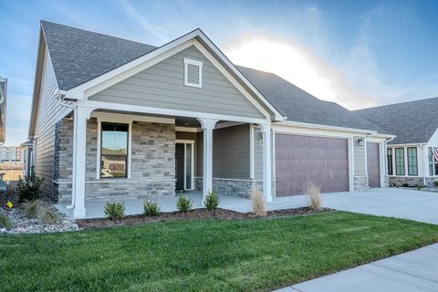 Homes For Sale - 727 E Lexington Ln<br/> Andover, KS 67002