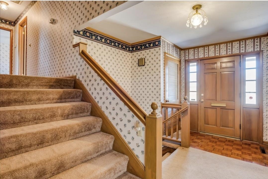 6513 E Magill Lane, Wichita, Kansas image 2
