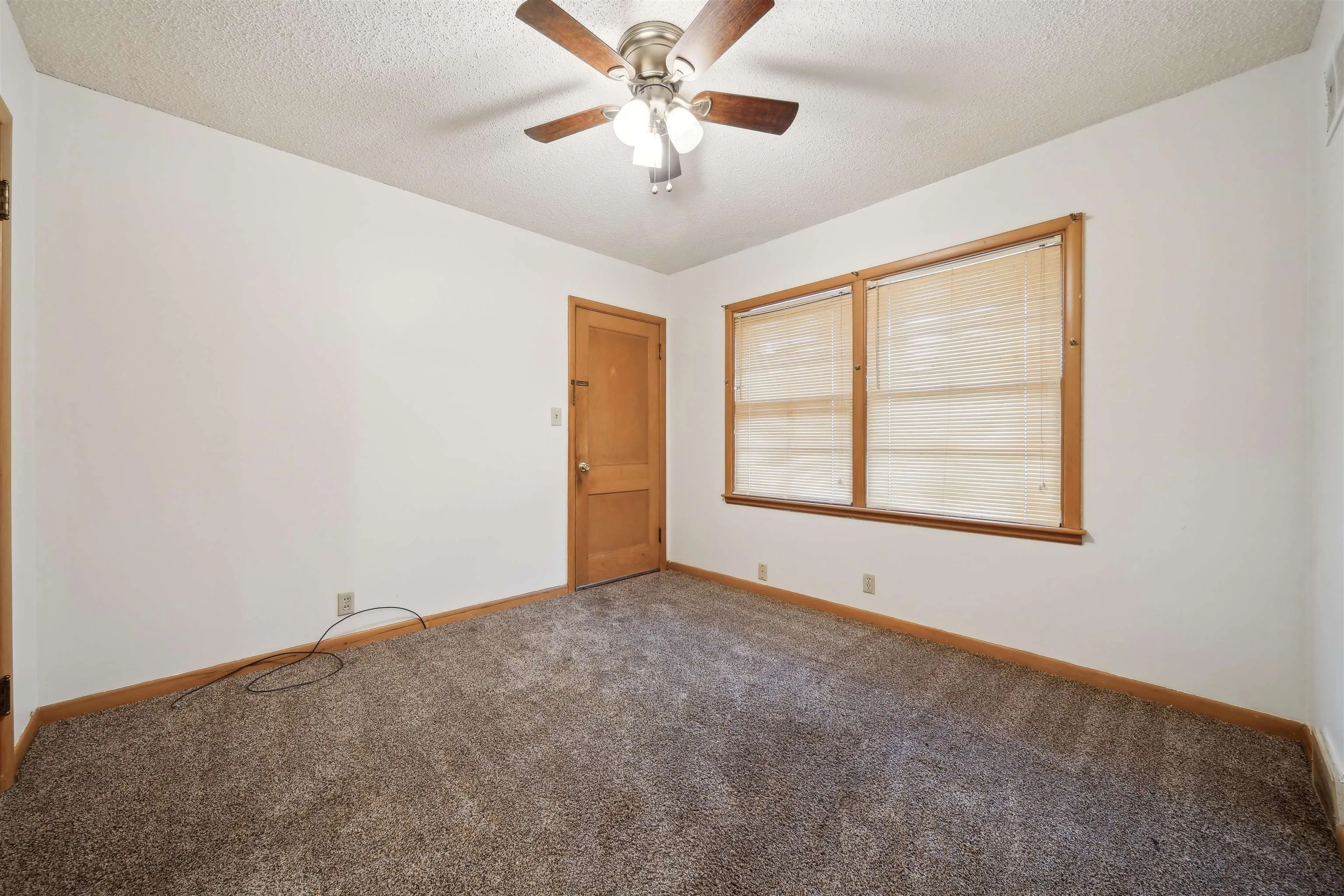 Wichita, Kansas 67208, United States, 3 Bedrooms Bedrooms, ,2 BathroomsBathrooms,Residential,Active,88478