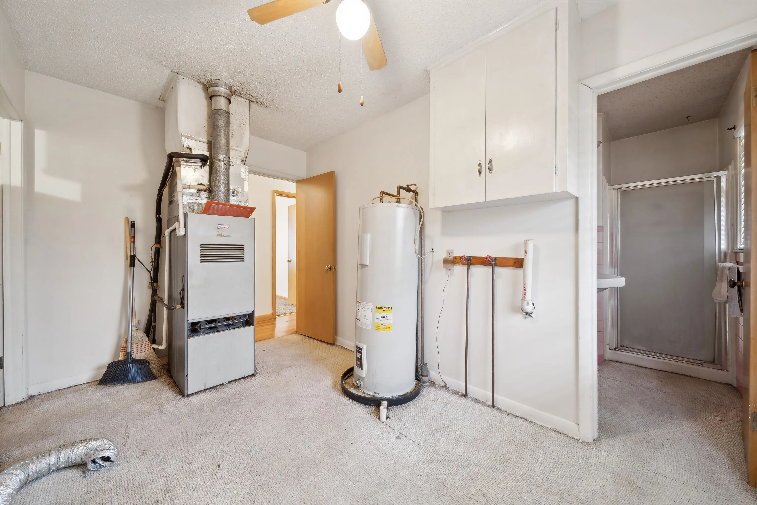 Wichita, Kansas 67208, United States, 3 Bedrooms Bedrooms, ,2 BathroomsBathrooms,Residential,Active,88478