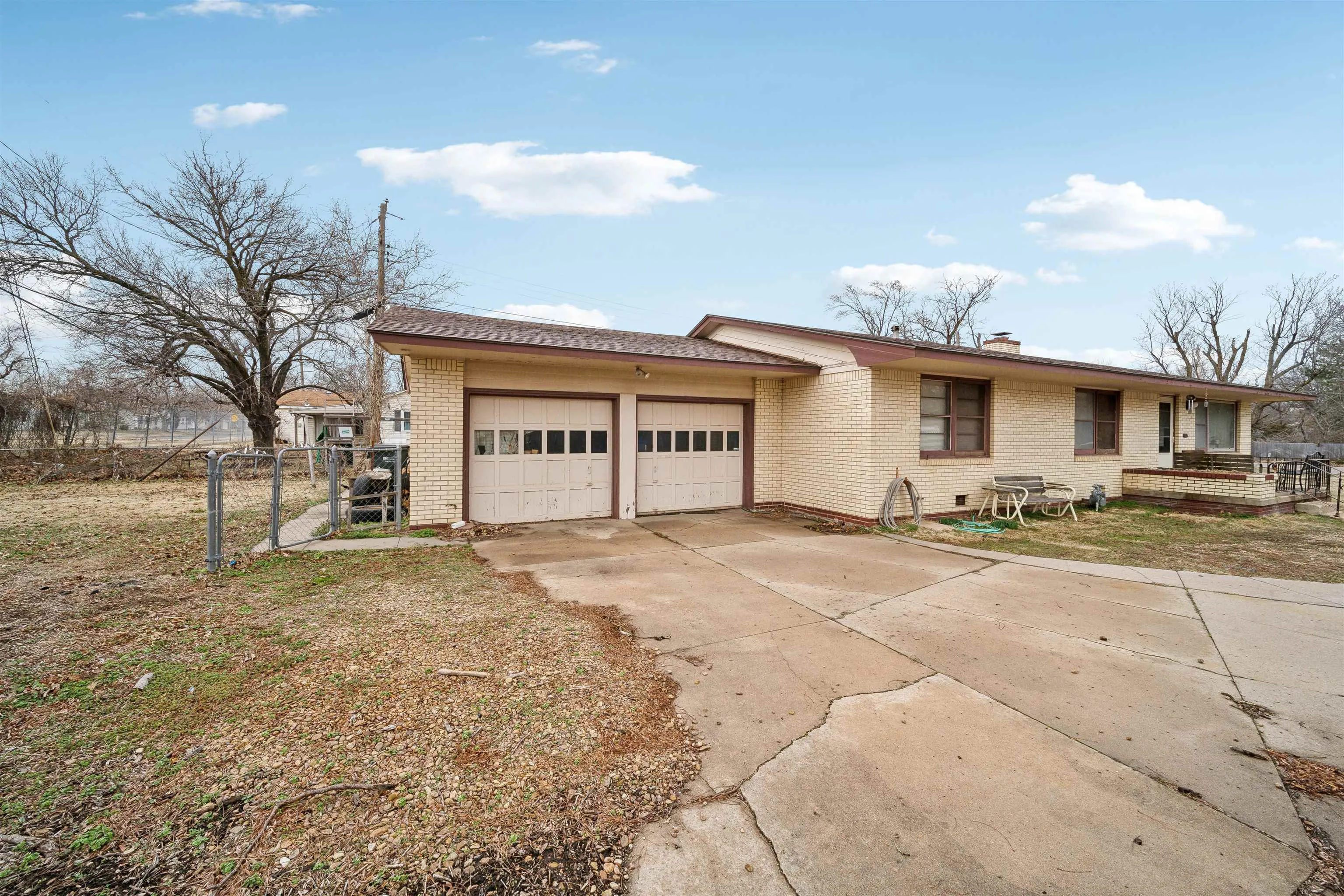 Wichita, Kansas 67208, United States, 3 Bedrooms Bedrooms, ,2 BathroomsBathrooms,Residential,Active,88478