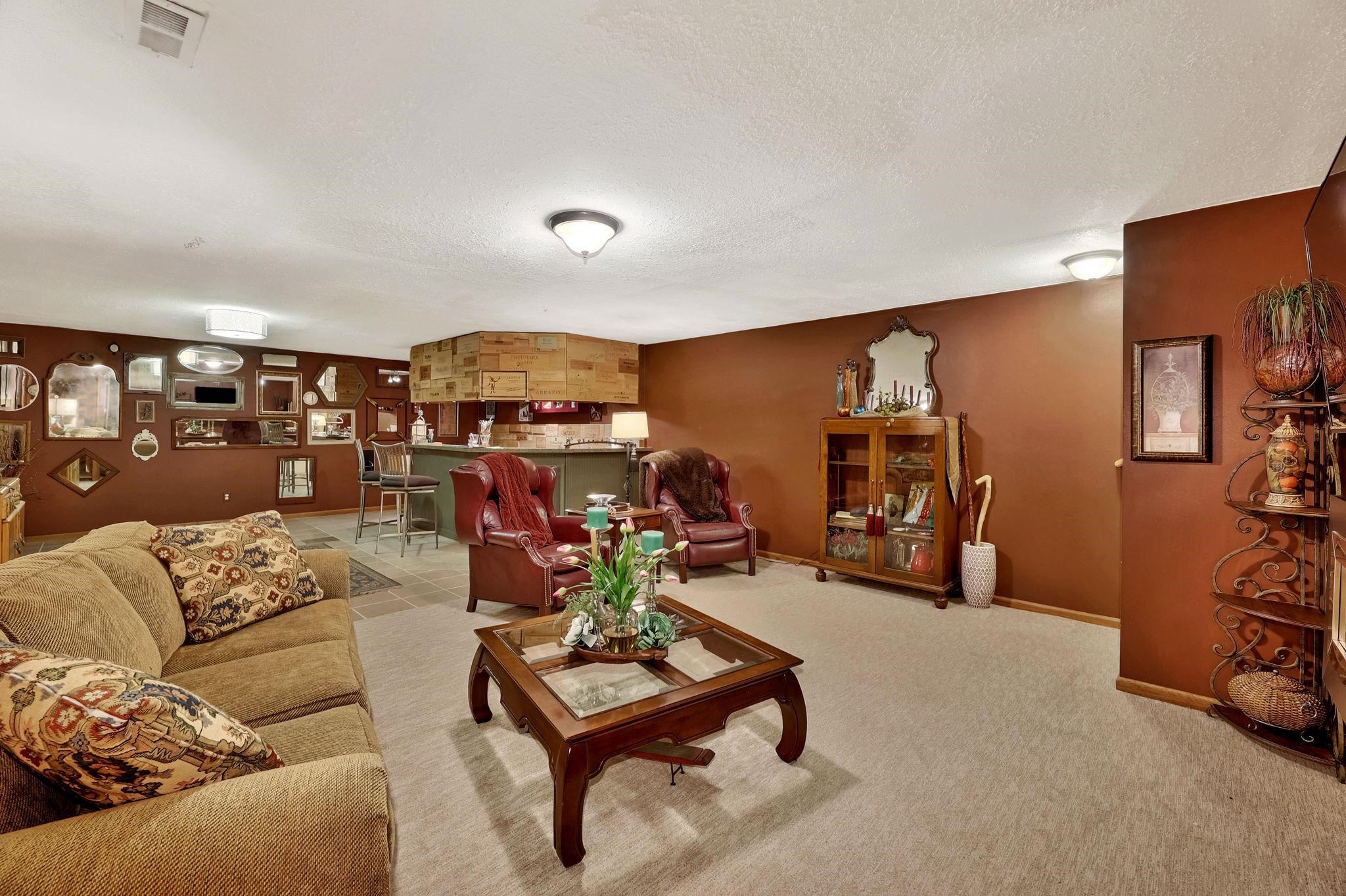 Wichita, Kansas 67219, United States, 4 Bedrooms Bedrooms, ,3 BathroomsBathrooms,Residential,Pending,55055