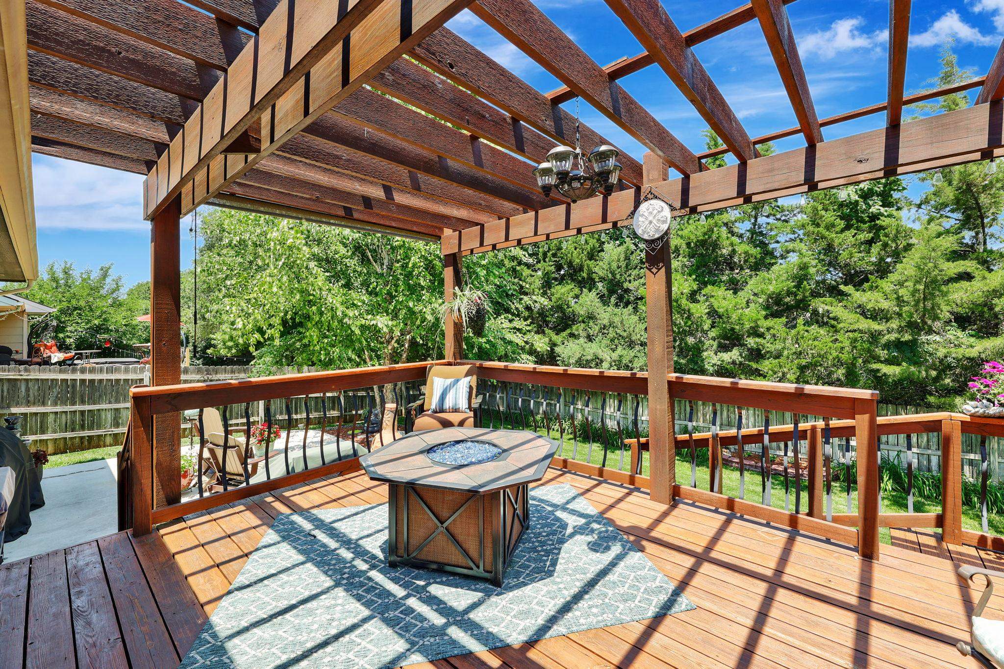 Wichita, Kansas 67219, United States, 4 Bedrooms Bedrooms, ,3 BathroomsBathrooms,Residential,Pending,55055