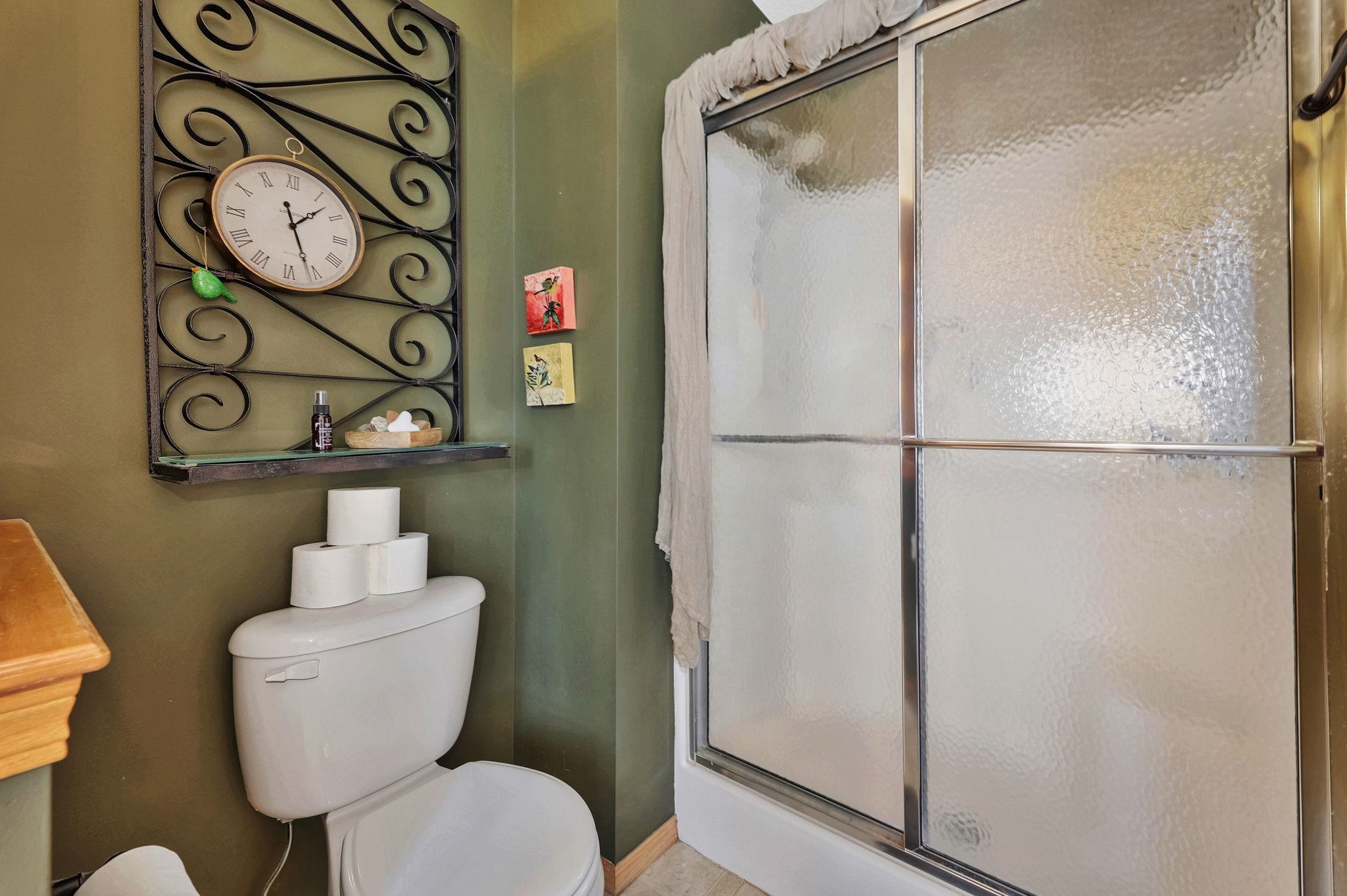 Wichita, Kansas 67219, United States, 4 Bedrooms Bedrooms, ,3 BathroomsBathrooms,Residential,Pending,55055