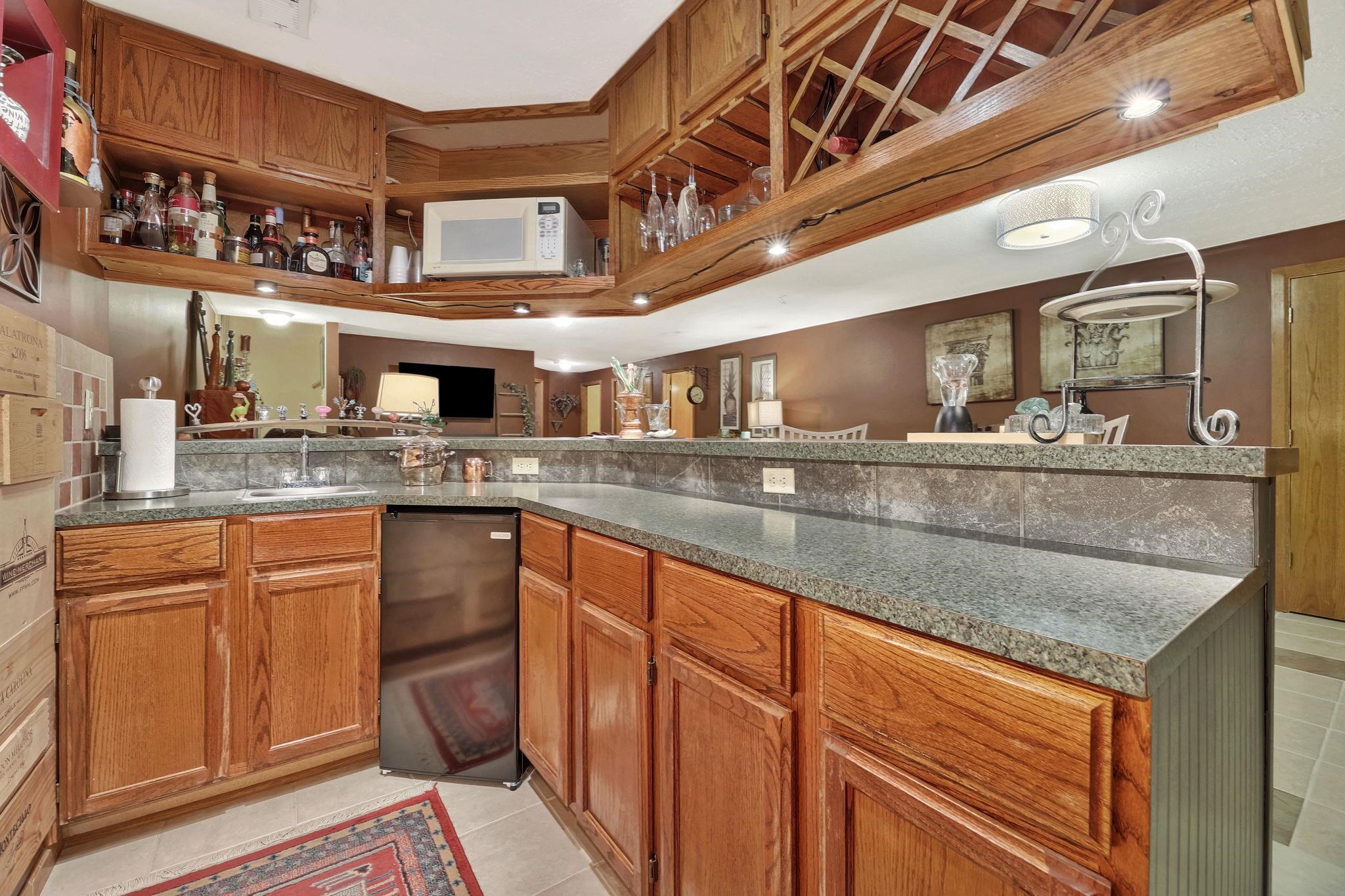 Wichita, Kansas 67219, United States, 4 Bedrooms Bedrooms, ,3 BathroomsBathrooms,Residential,Pending,55055