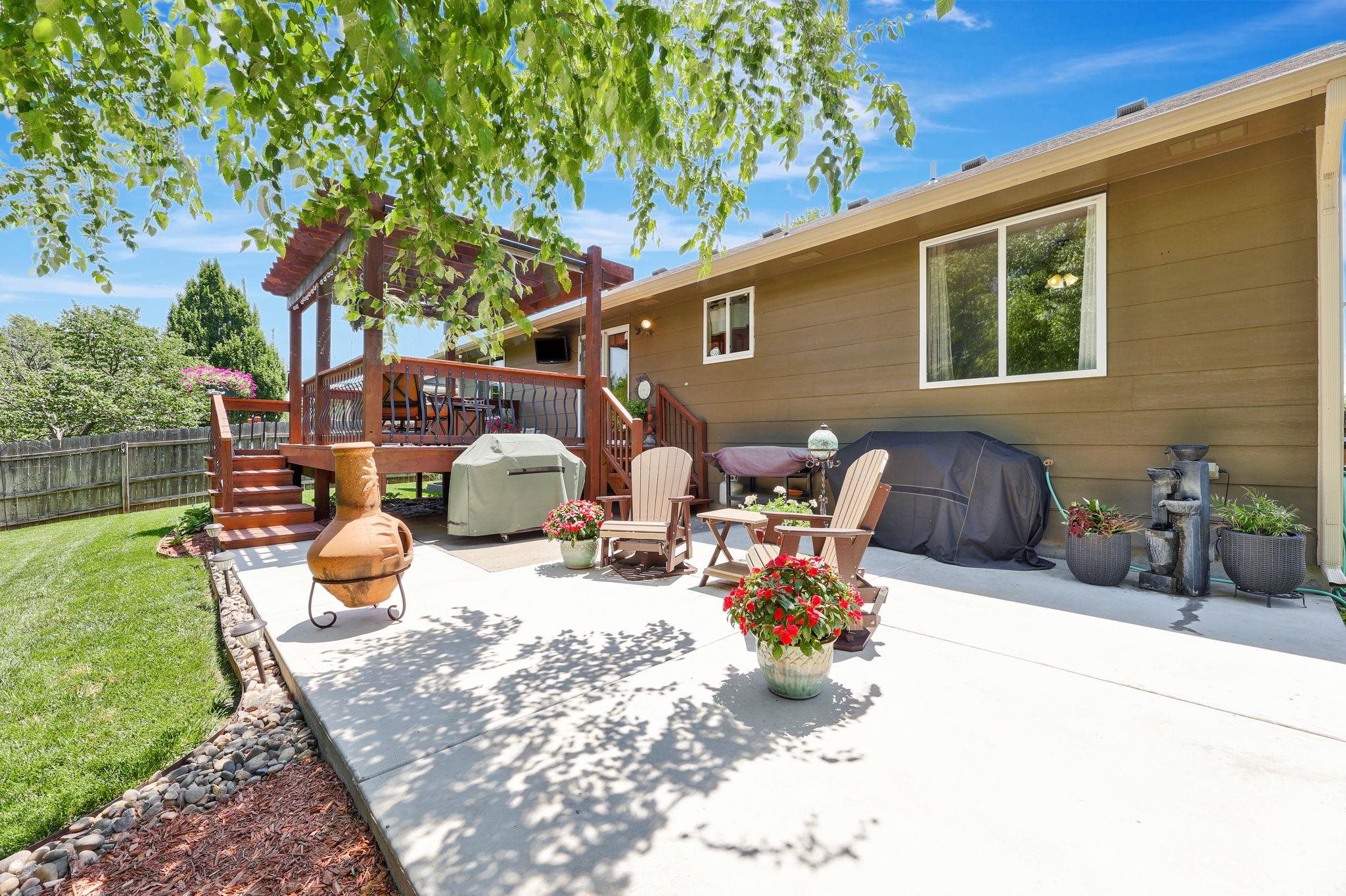 Wichita, Kansas 67219, United States, 4 Bedrooms Bedrooms, ,3 BathroomsBathrooms,Residential,Pending,55055