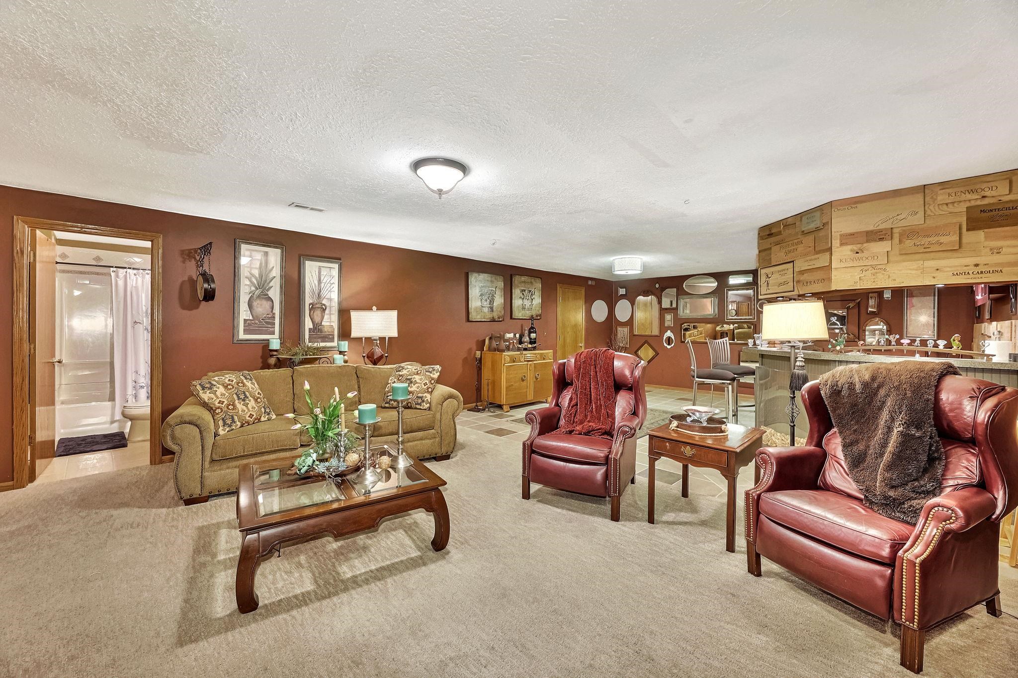 Wichita, Kansas 67219, United States, 4 Bedrooms Bedrooms, ,3 BathroomsBathrooms,Residential,Pending,55055