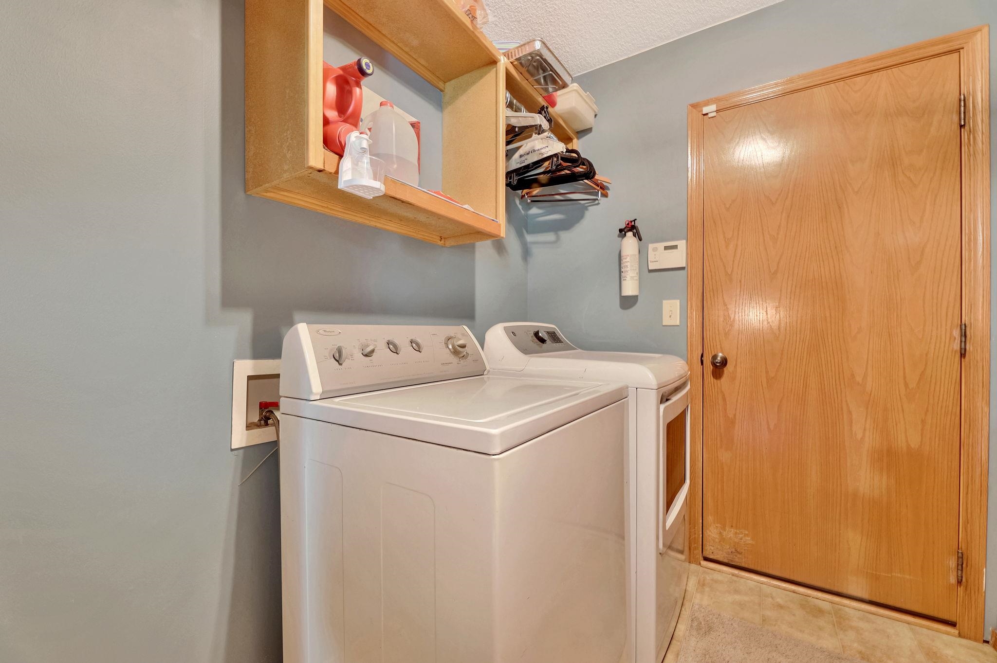 Wichita, Kansas 67219, United States, 4 Bedrooms Bedrooms, ,3 BathroomsBathrooms,Residential,Pending,55055