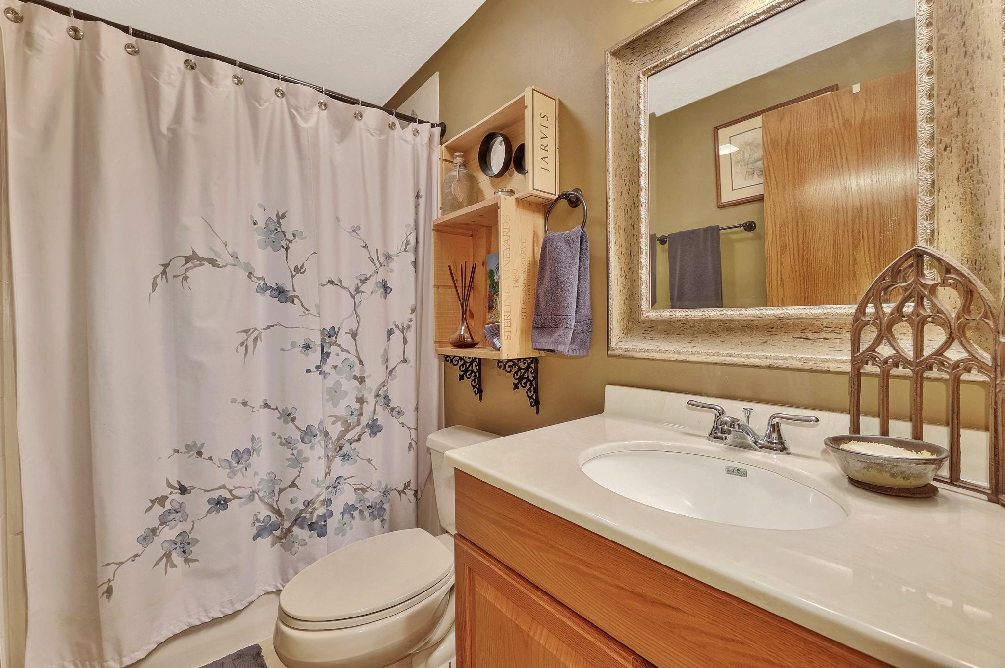 Wichita, Kansas 67219, United States, 4 Bedrooms Bedrooms, ,3 BathroomsBathrooms,Residential,Pending,55055