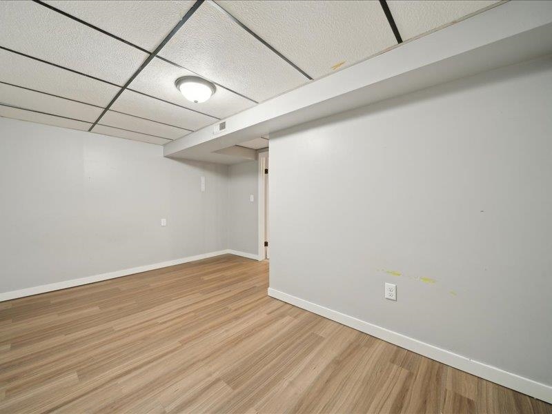 521 Wire Ave, Haysville, Kansas image 25