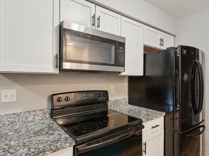 521 Wire Ave, Haysville, Kansas image 10