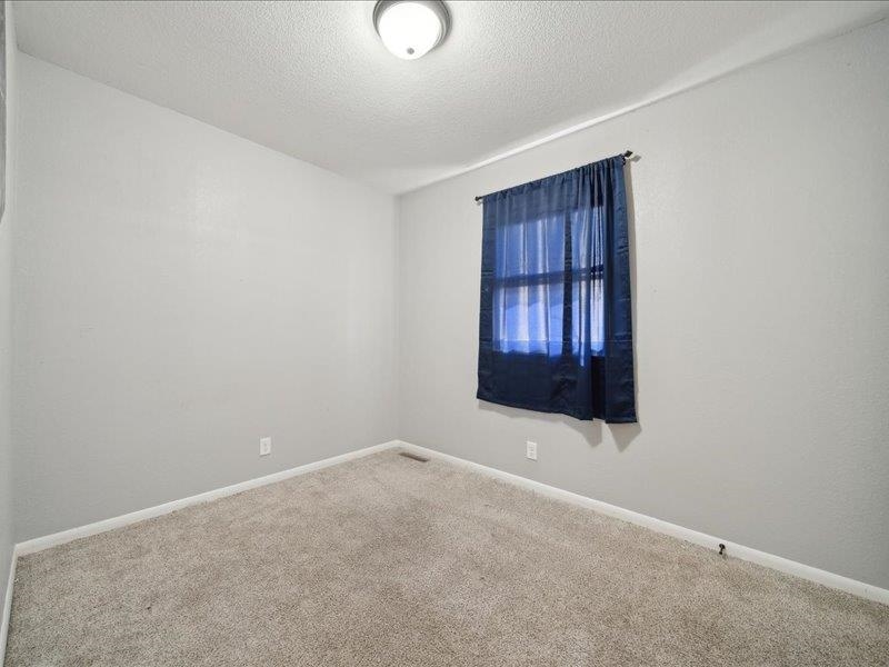 521 Wire Ave, Haysville, Kansas image 17