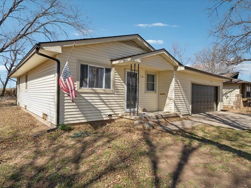 521 Wire Ave, Haysville, Kansas image 2