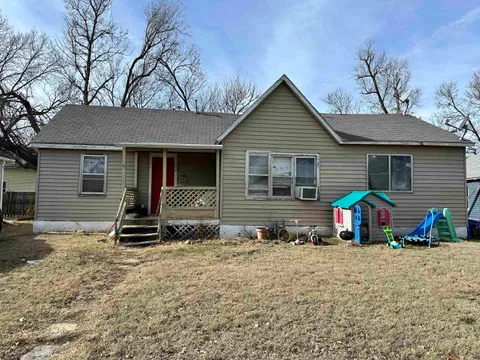 448 S 12th St, Salina, KS 67401 - MLS#: 650594