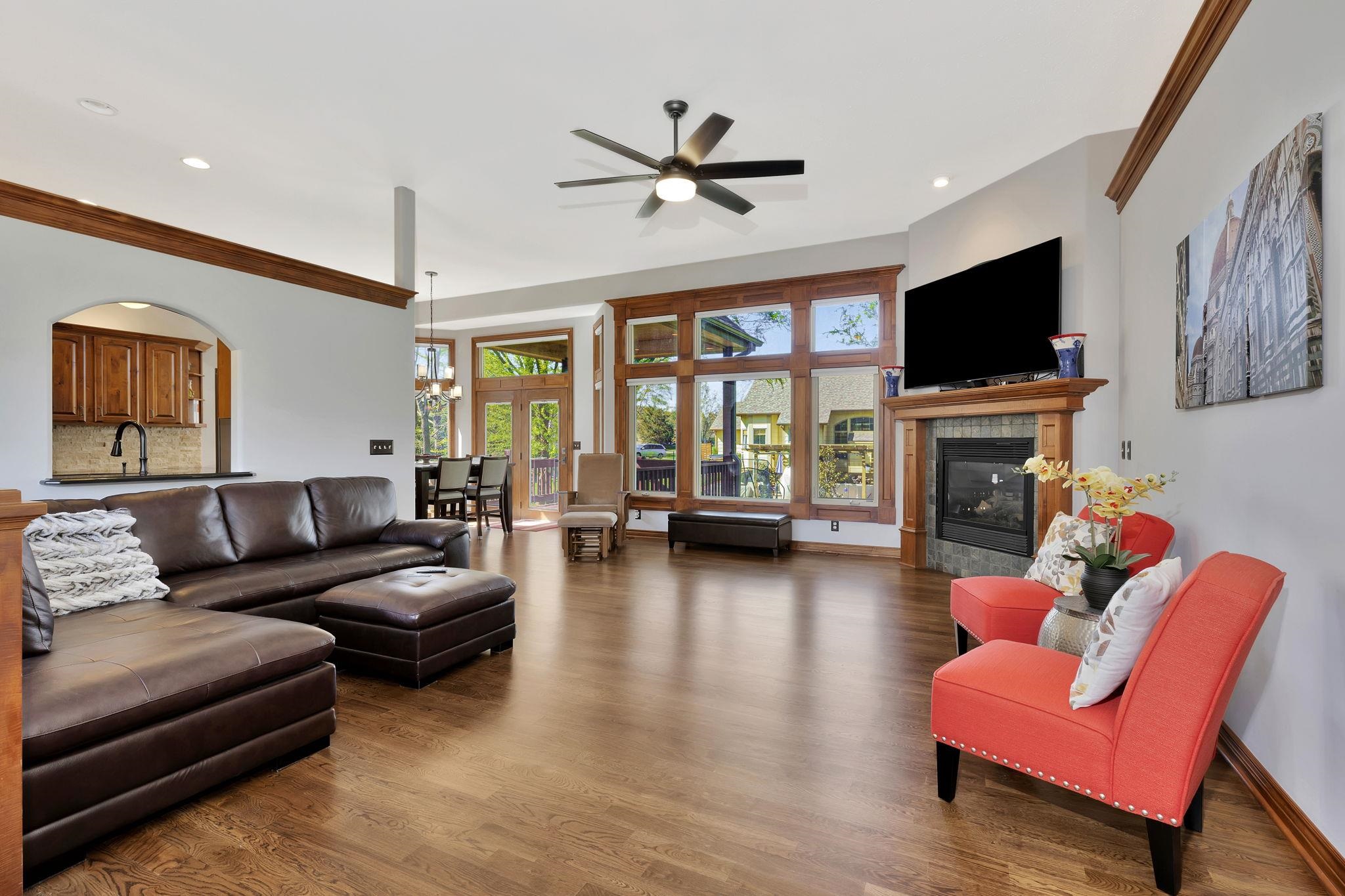 2437 N Peckham Ct, Wichita, Kansas image 5