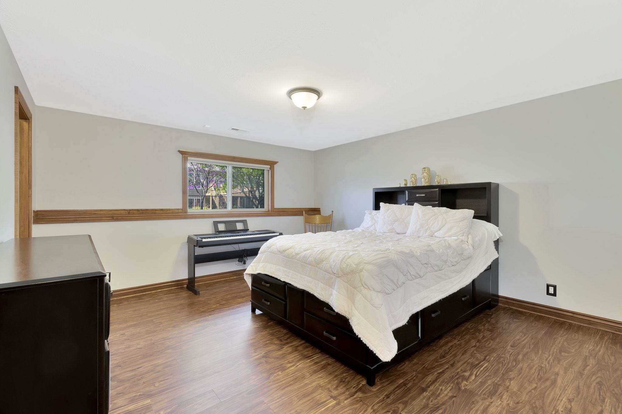 2437 N Peckham Ct, Wichita, Kansas image 26
