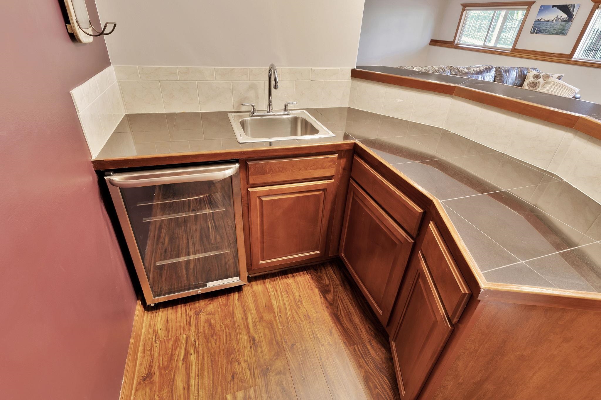2437 N Peckham Ct, Wichita, Kansas image 25