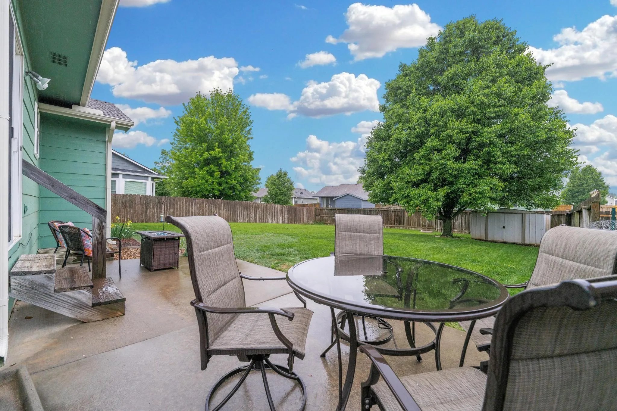 Derby, Kansas 67037, United States, 4 Bedrooms Bedrooms, ,3 BathroomsBathrooms,Residential,Pending,144383