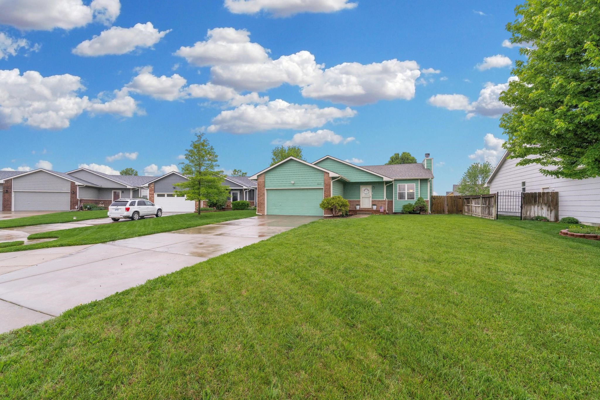 2617 E Old Spring Ct, Derby, Kansas image 1
