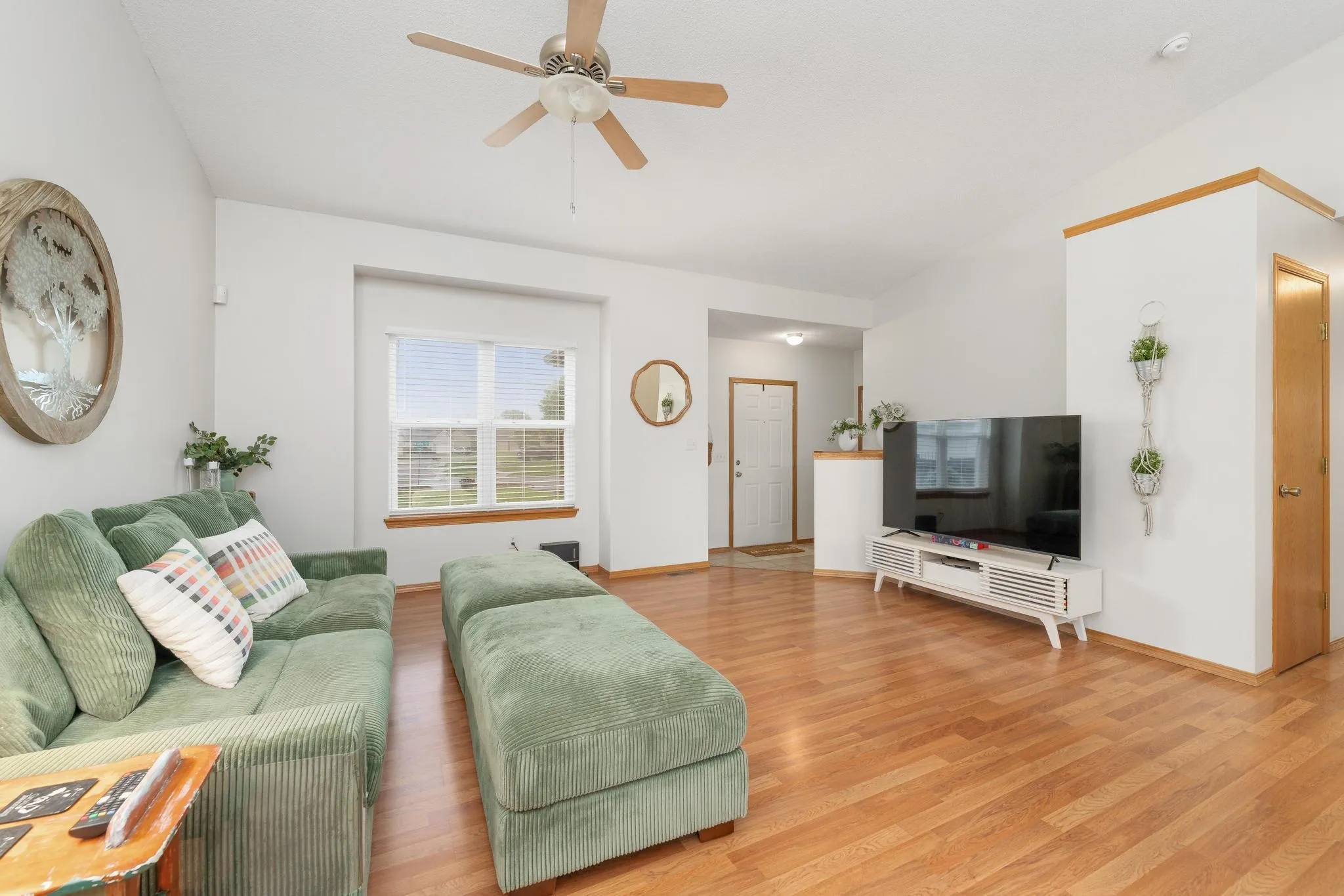 Derby, Kansas 67037, United States, 4 Bedrooms Bedrooms, ,3 BathroomsBathrooms,Residential,Pending,144383