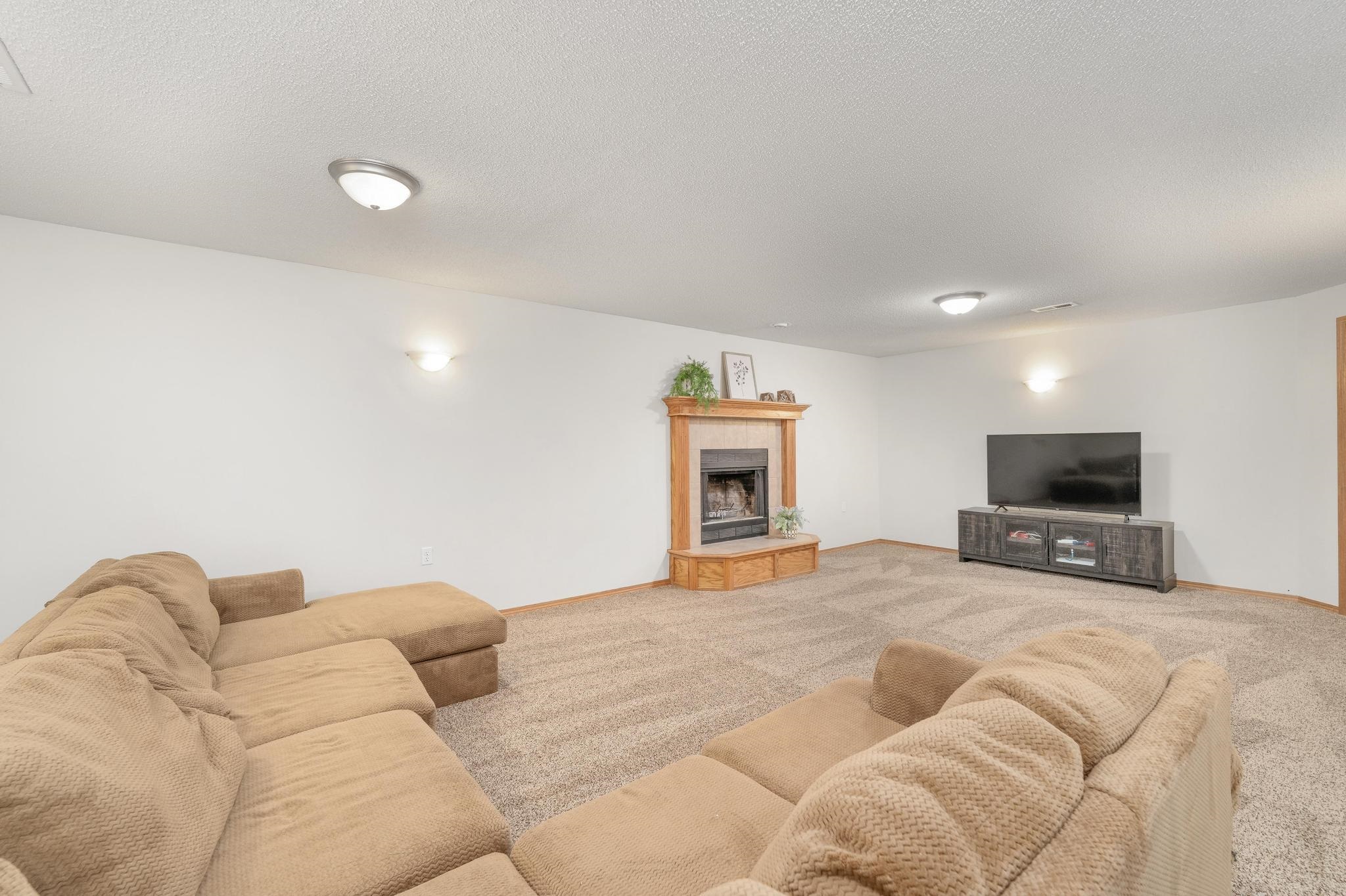 2617 E Old Spring Ct, Derby, Kansas image 22