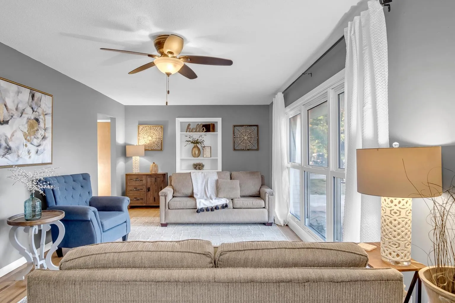 Newton, Kansas 67114, United States, 3 Bedrooms Bedrooms, ,2 BathroomsBathrooms,Residential,Pending,35327