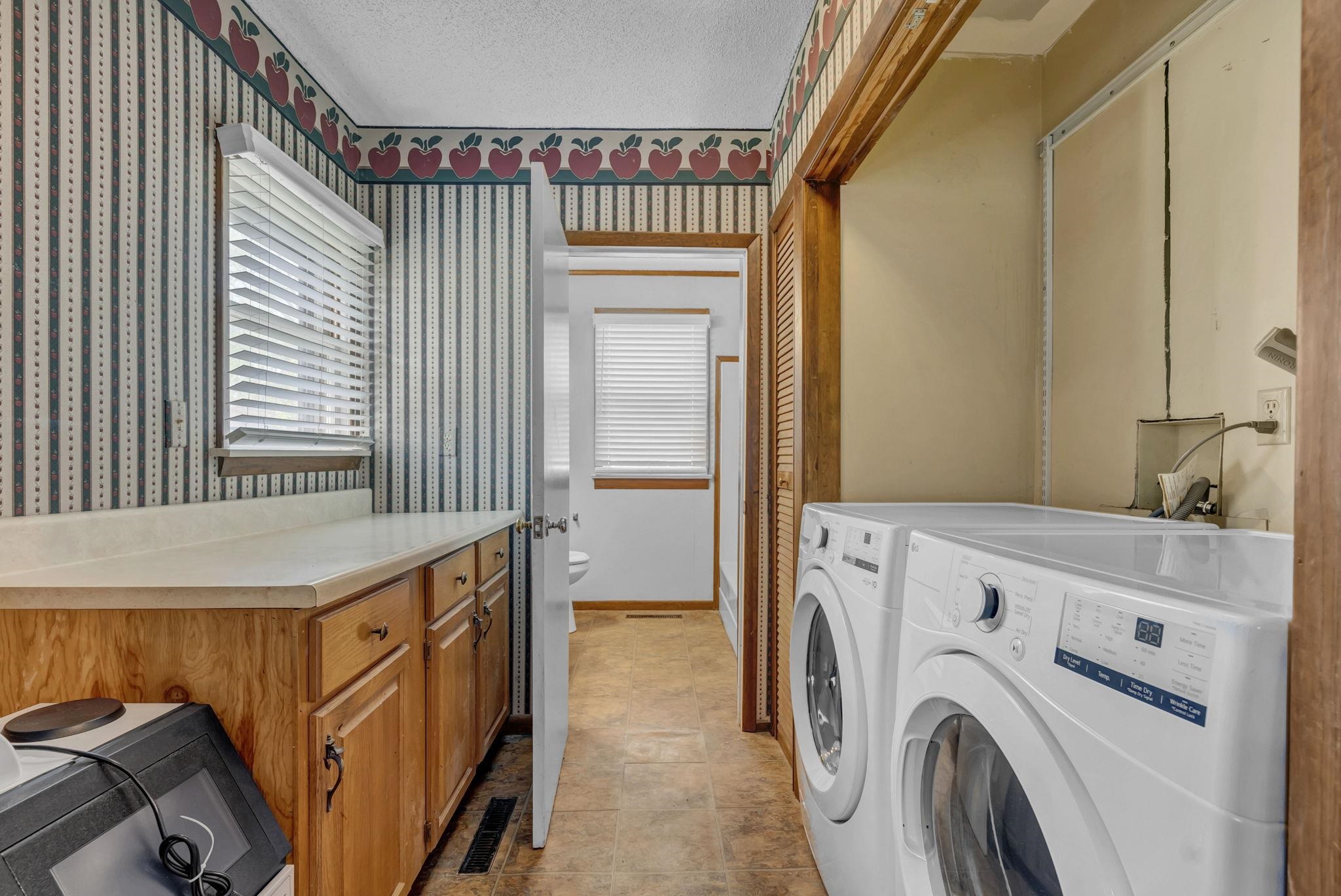 209 Garfield St, Marion, Kansas image 16