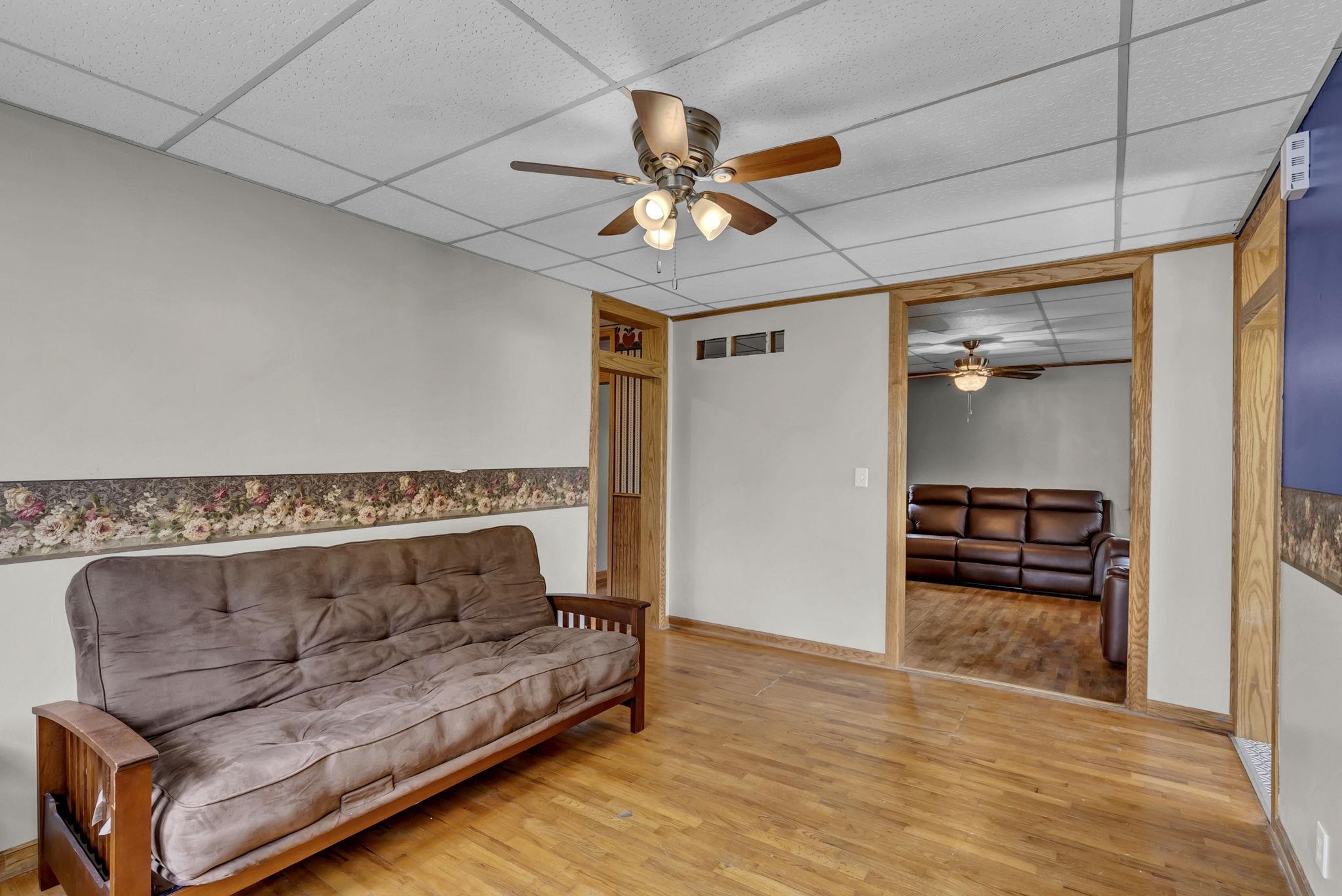 209 Garfield St, Marion, Kansas image 23