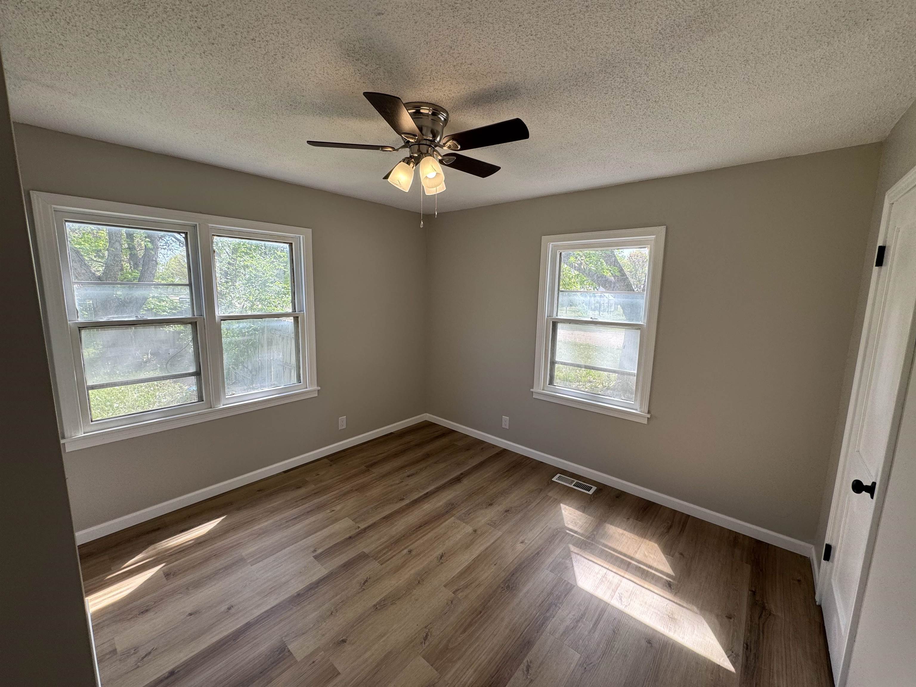 130 N Lincoln Ave, Sedgwick, Kansas image 8