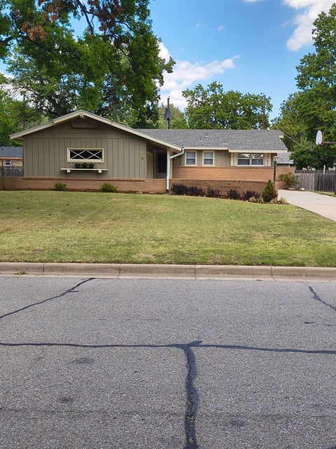 Homes For Sale - 4206 W 17th Street N St<br/> Wichita, KS 67212
