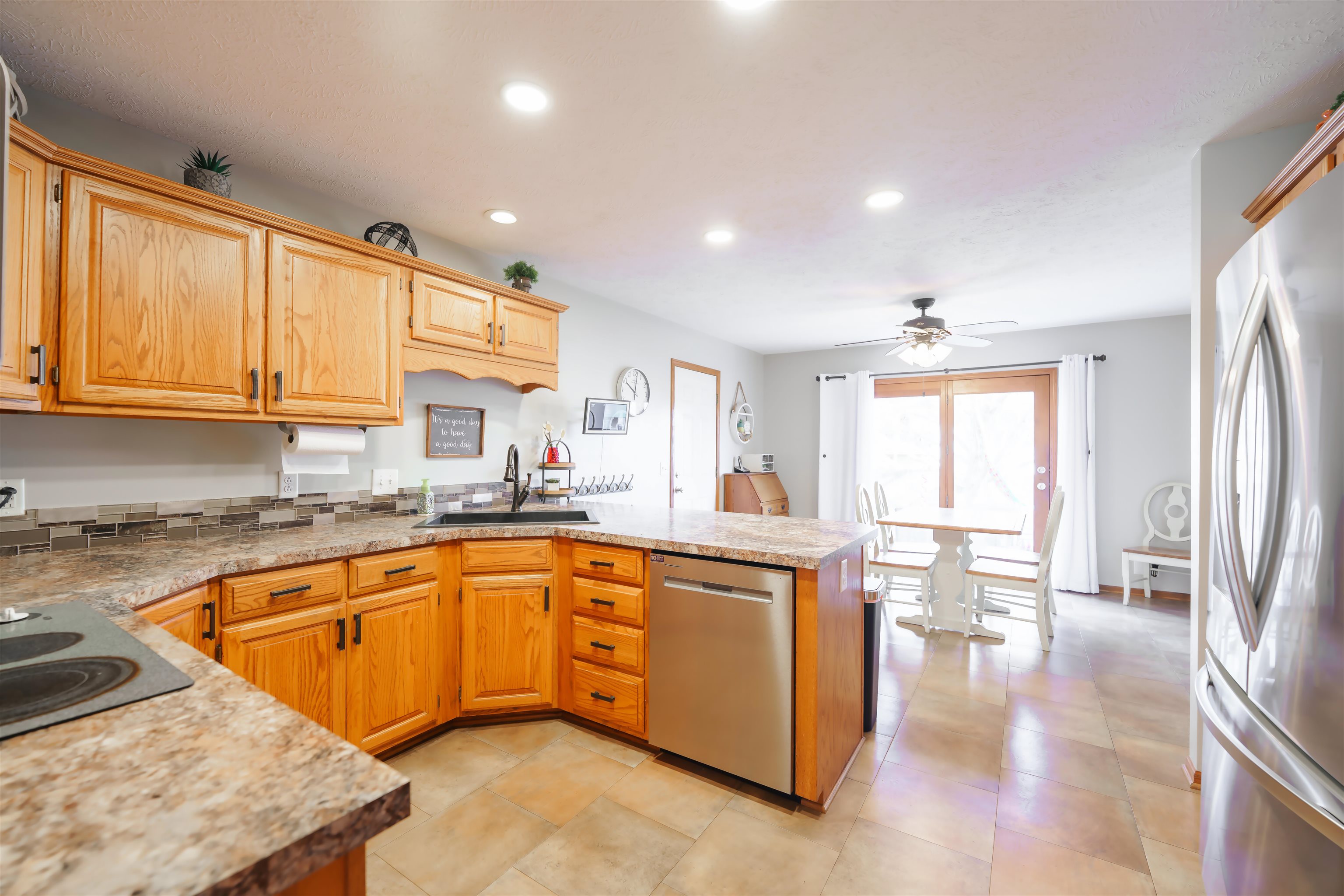 2119 Village Ln, Salina, Kansas image 6