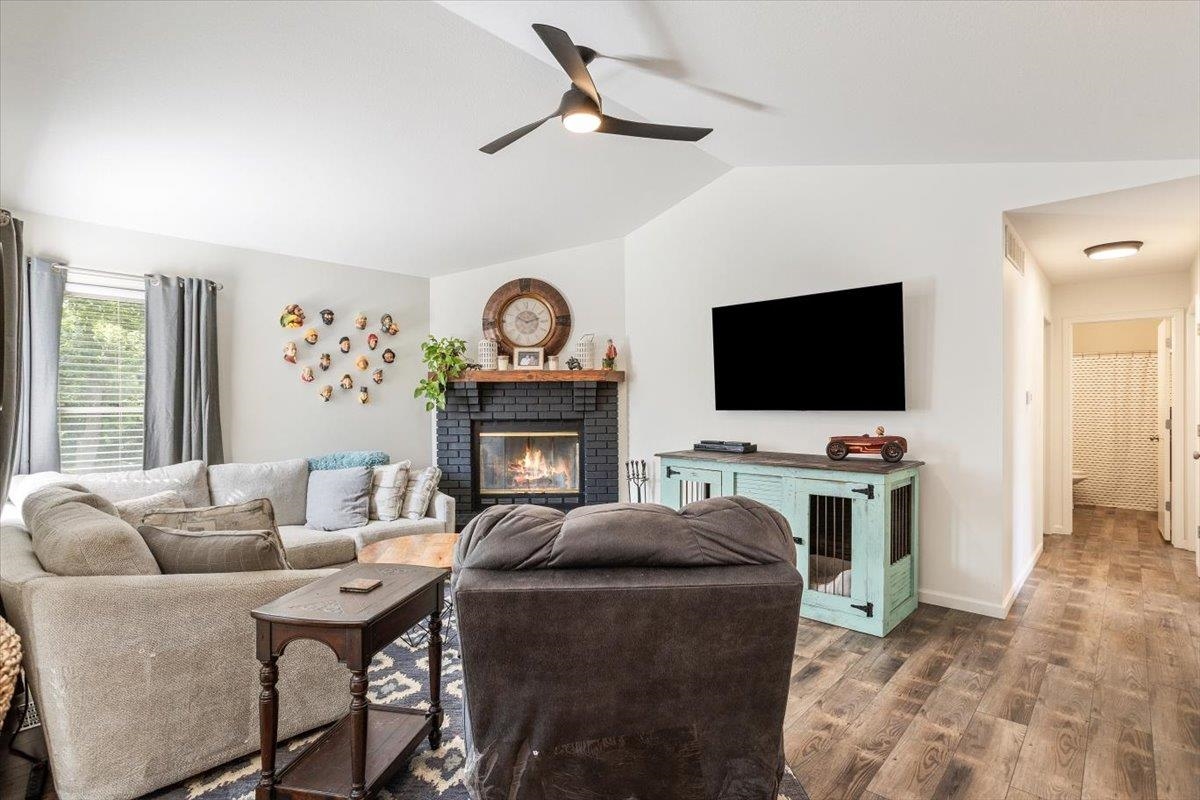 Derby, Kansas 67037, United States, 4 Bedrooms Bedrooms, ,3 BathroomsBathrooms,Residential,Pending,52755