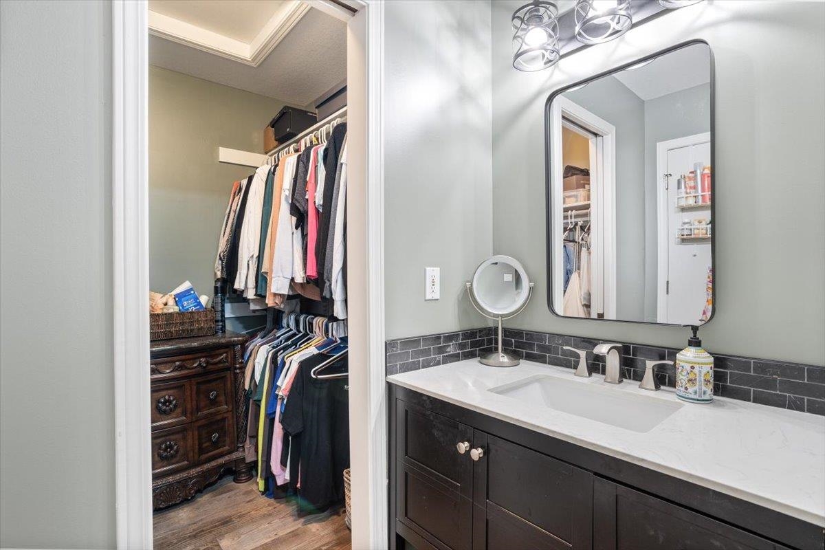 Derby, Kansas 67037, United States, 4 Bedrooms Bedrooms, ,3 BathroomsBathrooms,Residential,Pending,52755