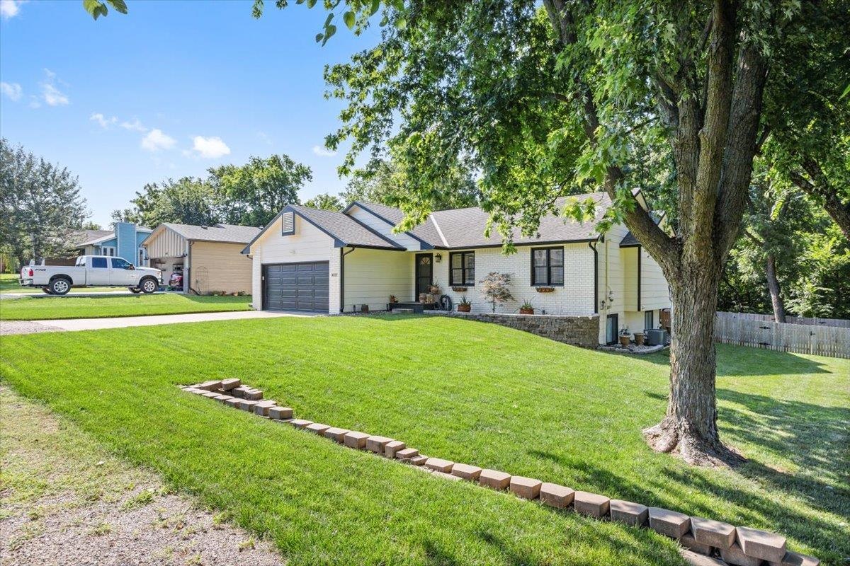 Derby, Kansas 67037, United States, 4 Bedrooms Bedrooms, ,3 BathroomsBathrooms,Residential,Pending,52755