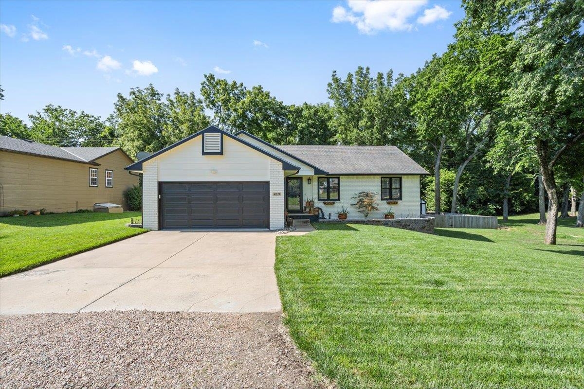 Derby, Kansas 67037, United States, 4 Bedrooms Bedrooms, ,3 BathroomsBathrooms,Residential,Pending,52755