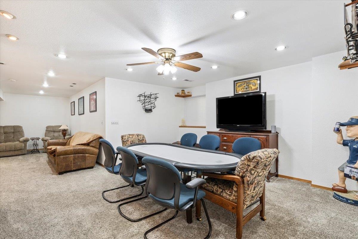 Derby, Kansas 67037, United States, 4 Bedrooms Bedrooms, ,3 BathroomsBathrooms,Residential,Pending,52755