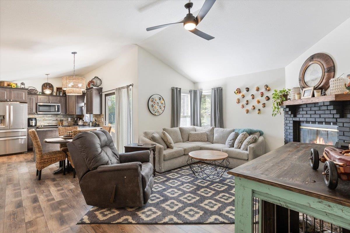 Derby, Kansas 67037, United States, 4 Bedrooms Bedrooms, ,3 BathroomsBathrooms,Residential,Pending,52755