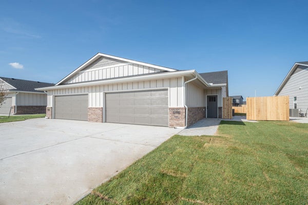 11884 W WILDWOOD ST #100 ST, WICHITA, KS 67215 - Image b63d466eec9df7adf6d990ba5215bfec/3804858314