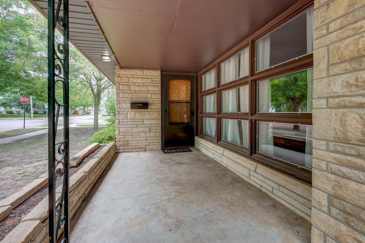 424 W Birch Ave, Arkansas City, Iowa image 5