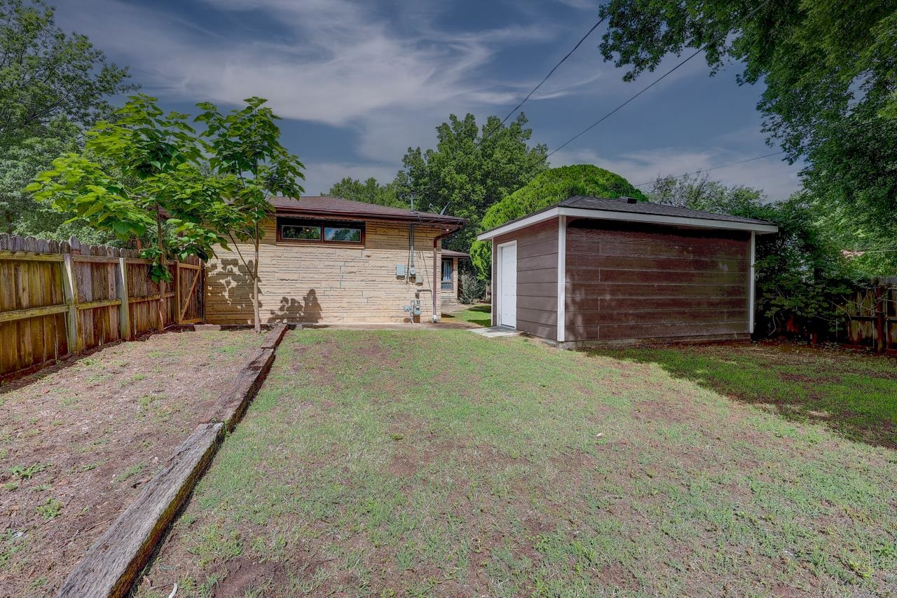 424 W Birch Ave, Arkansas City, Iowa image 25